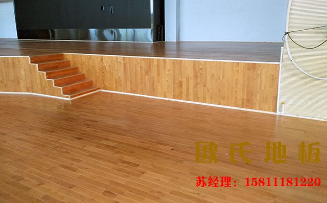 舞臺木地板生產(chǎn)廠家專業(yè)打磨工藝