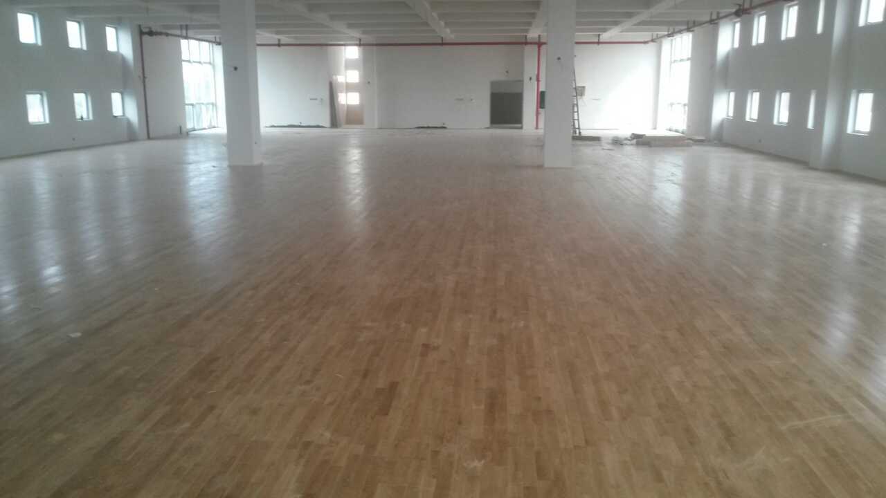溫州市海濱二小體育體育館運動地板鋪設